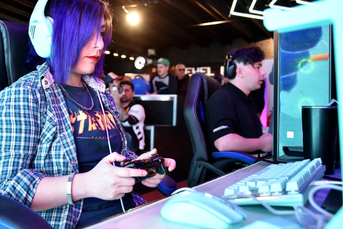 Esport et Gen Z : une étude Gamurs chiffre l'audience mondiale à 400 millions de fans